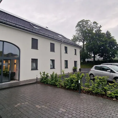 Haus Chresten فندق مبيت وإفطار بولانغ
